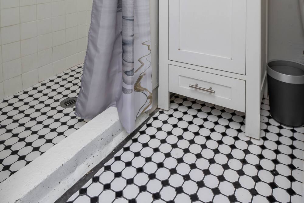 Photo of Bathroom in Hyde Park