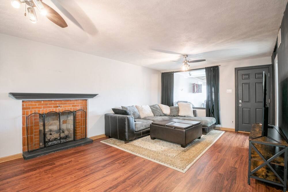 Photo of Livingroom in North Pekin