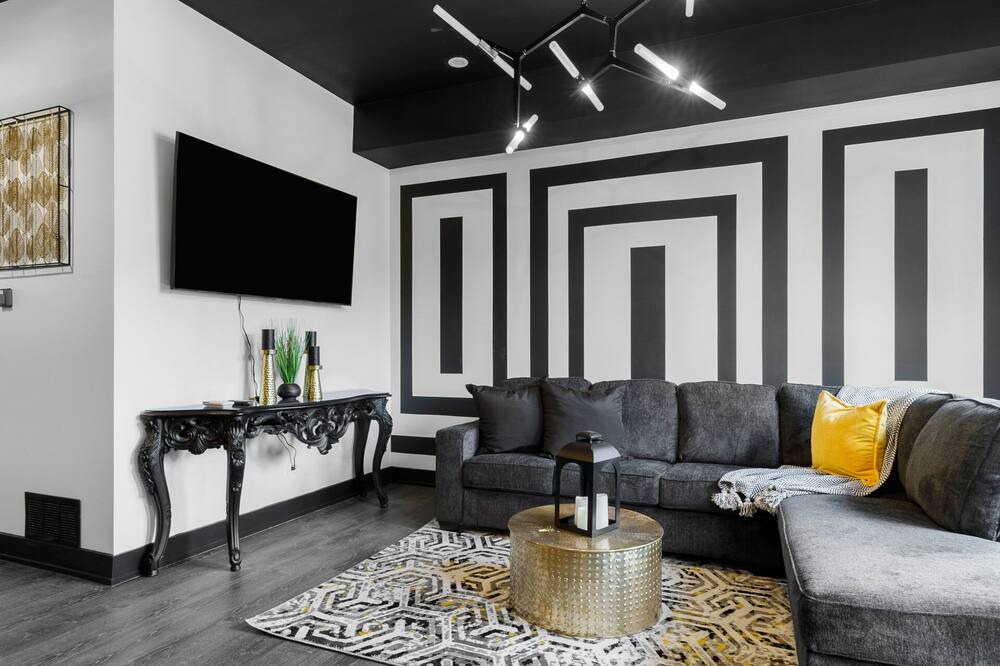 Photo of Livingroom in Bronzeville
