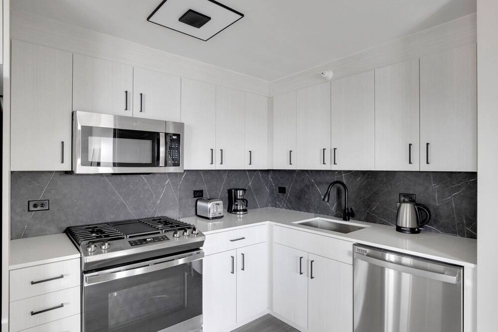 Photo of Kitchen in Illinois Medical District