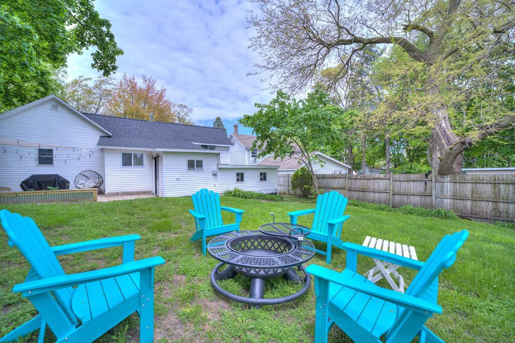 Photo of Outdoor in Lakeside