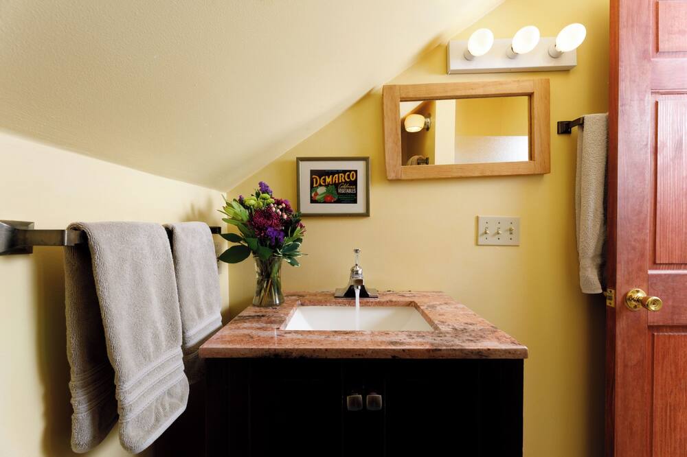Photo of Bathroom in Douglas
