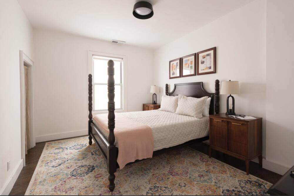 Photo of Bedroom in Uptown
