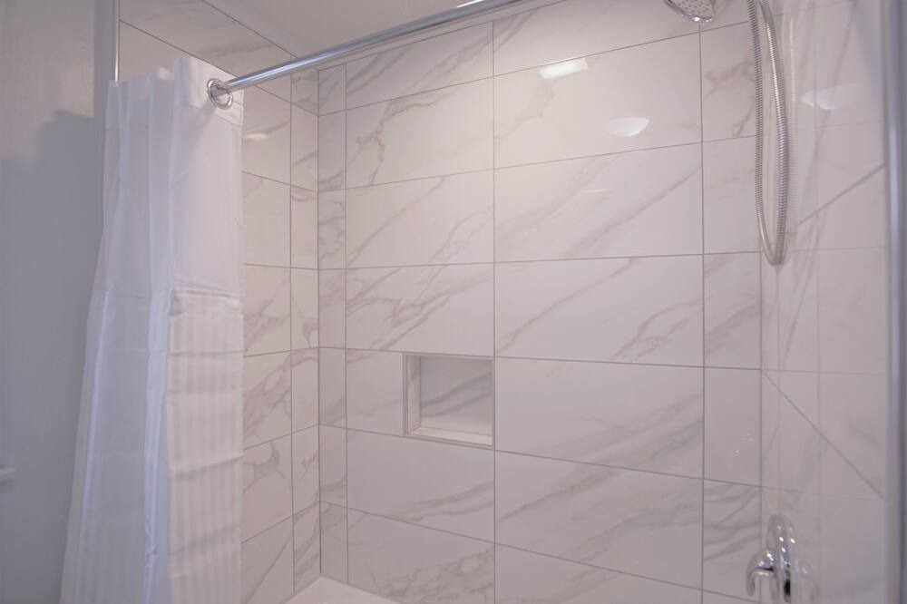 Photo of Bathroom in Skokie