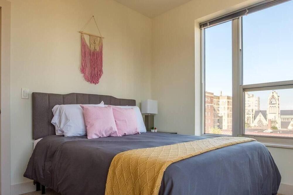 Photo of Others in Yankee Hill
