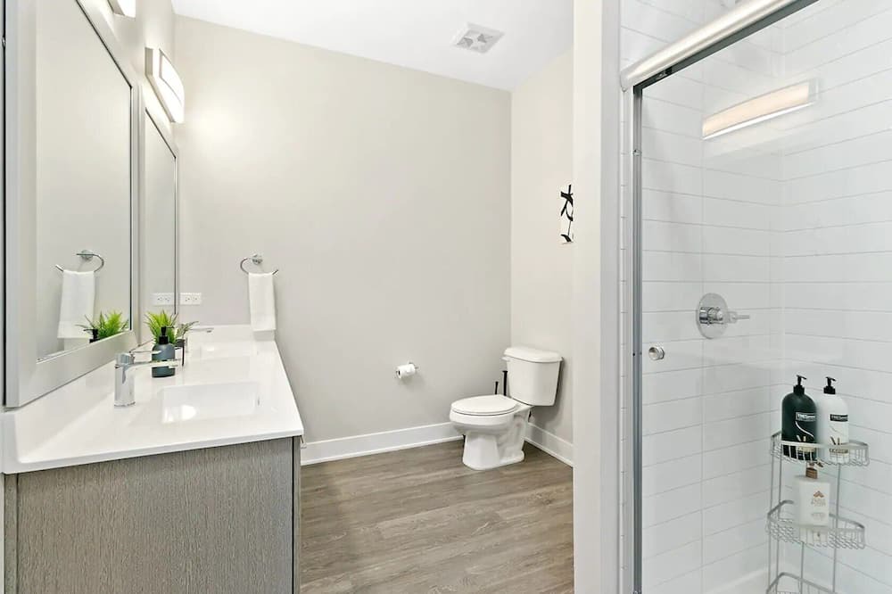 Photo of Bathroom in Forestview