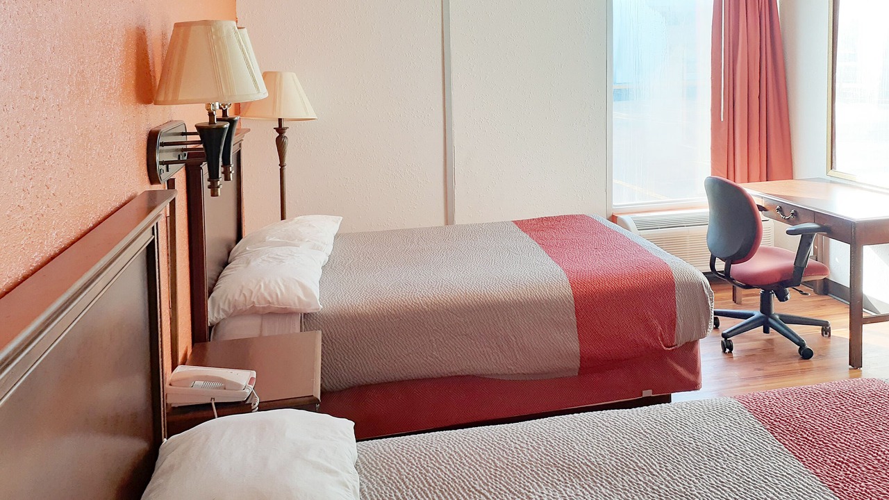 Photo of Bedroom in Muskegon Heights