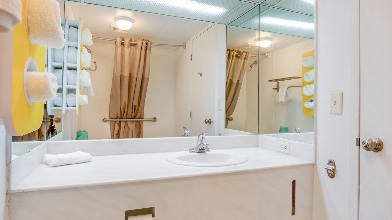 Photo of Bathroom in Muskegon Heights