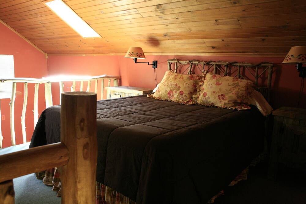 Photo of Bedroom in Utica