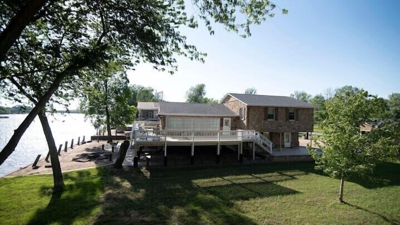 Photo of Outdoor in Moline