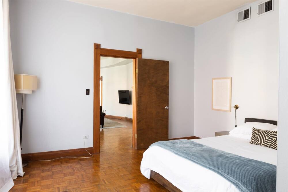 Photo of Bedroom in Mid-North District