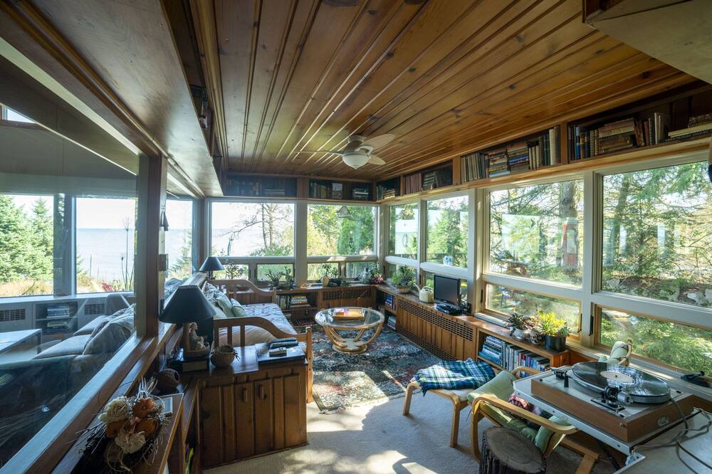 Photo of Livingroom in Sheboygan