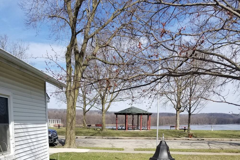 Photo of Outdoor in Guttenberg