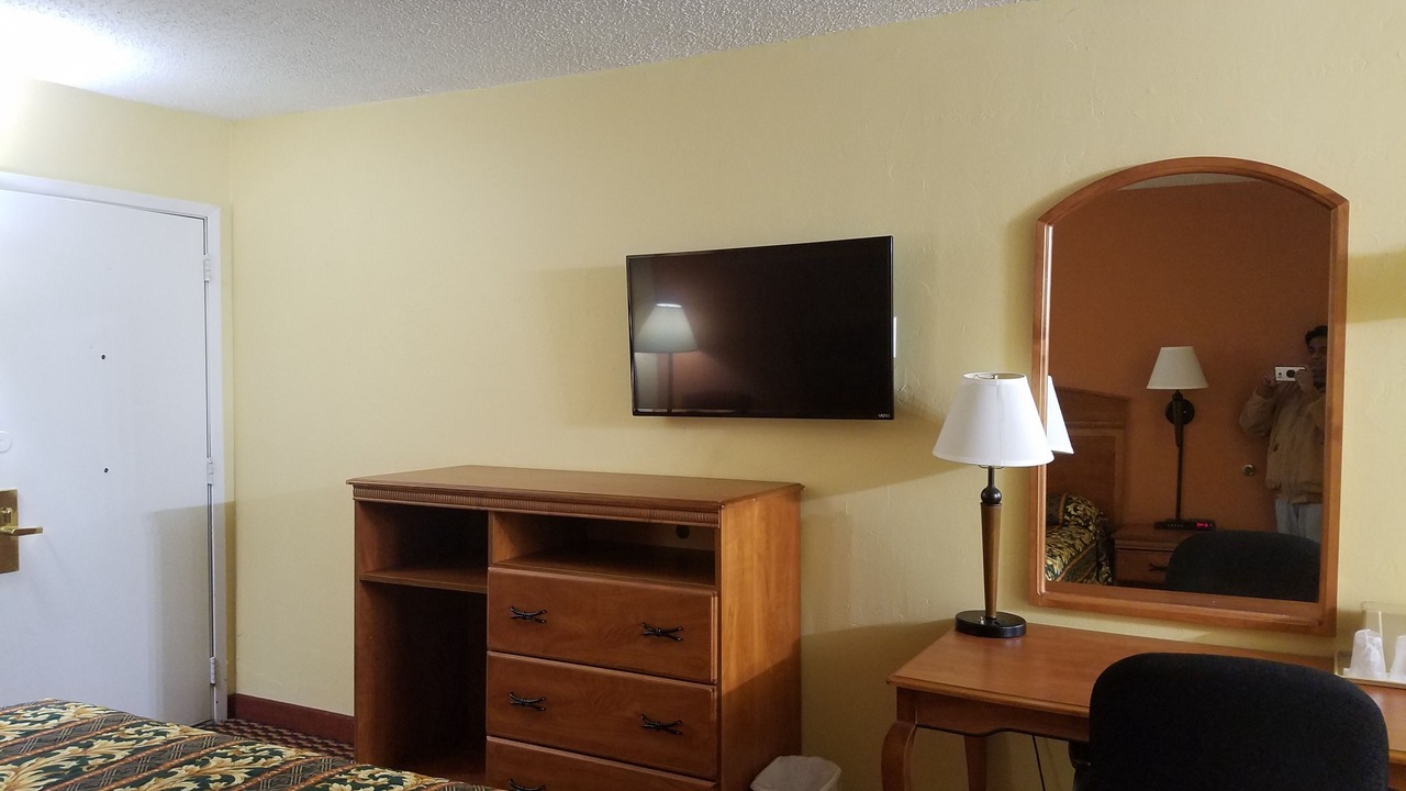 Photo of Bedroom in Keokuk