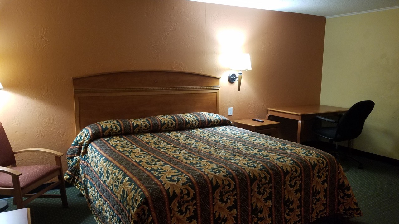 Photo of Bedroom in Keokuk