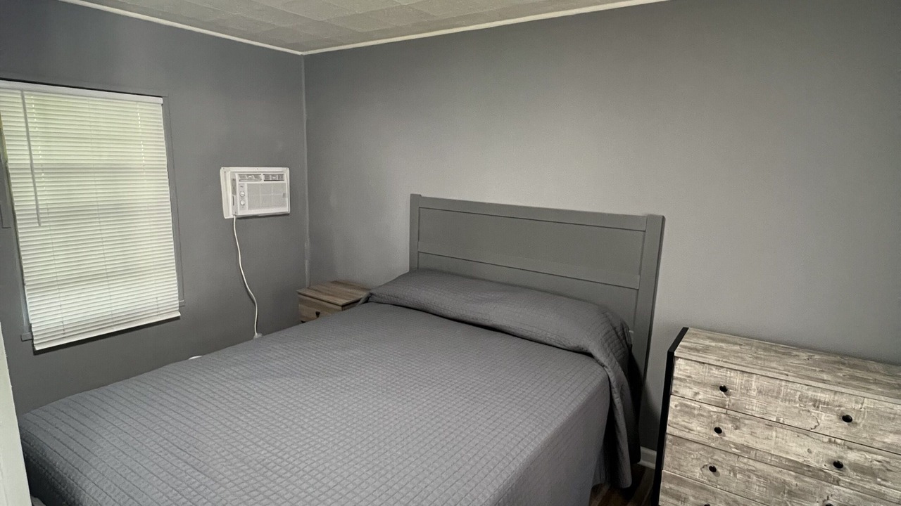 Photo of Bedroom in Lake Bluff