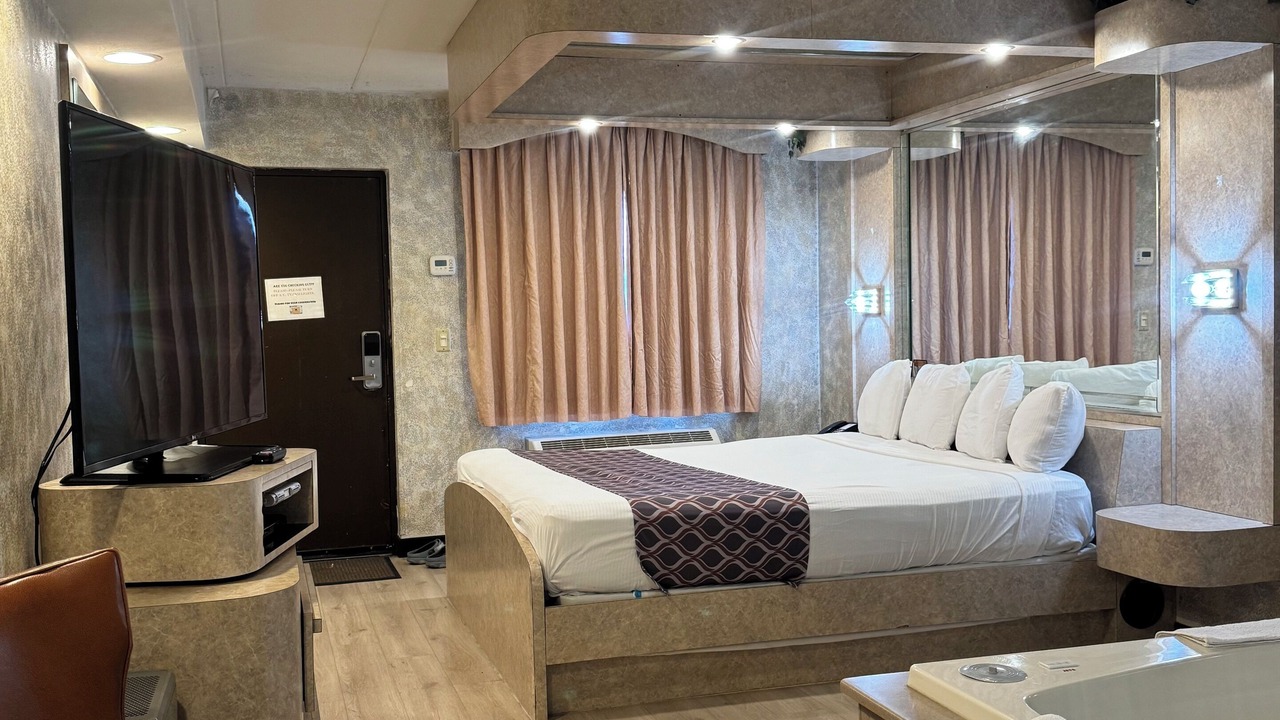 Photo of Bedroom in Chicago Ridge
