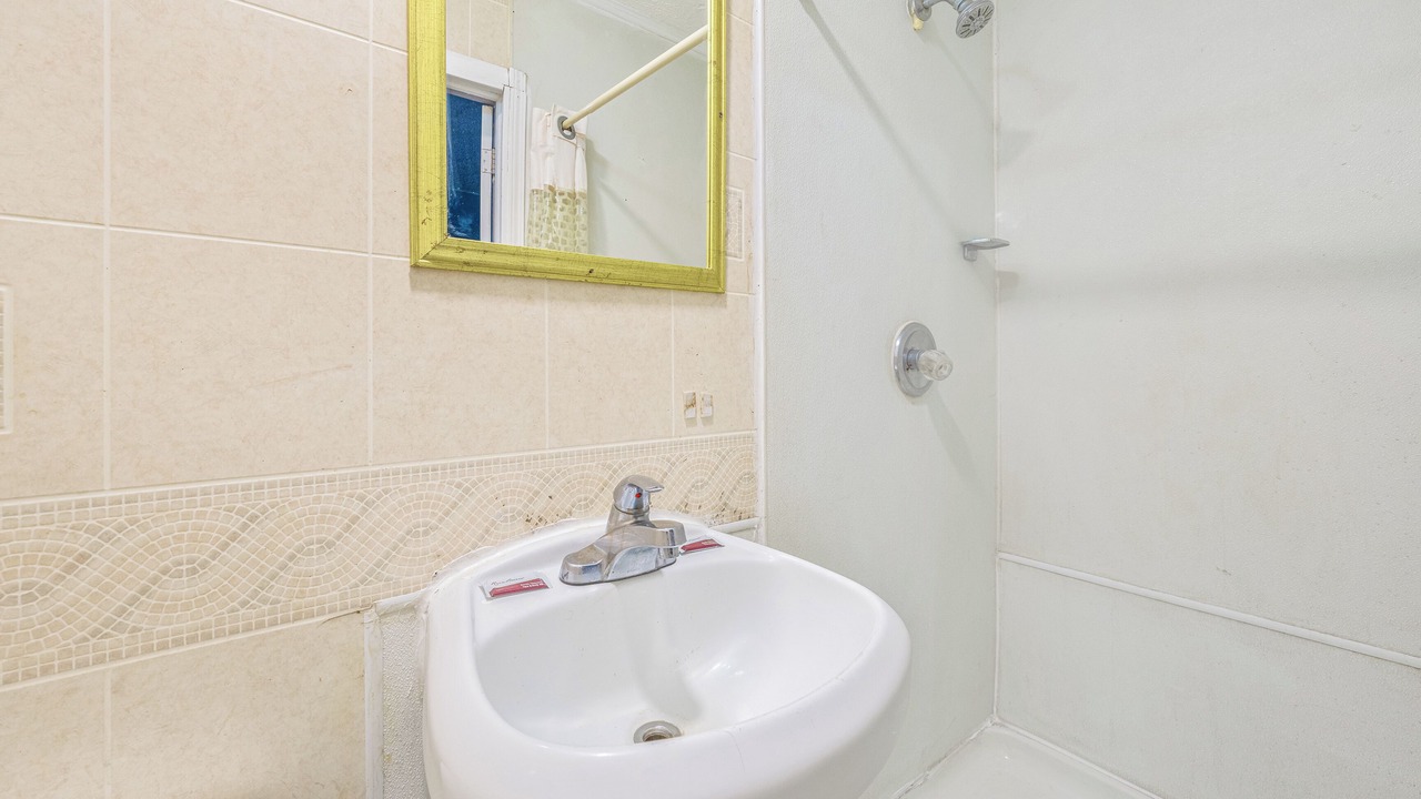 Photo of Bathroom in Flint