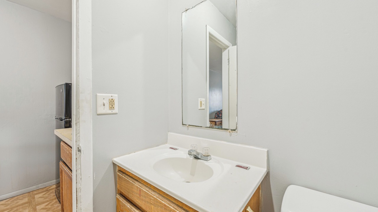 Photo of Bathroom in Flint