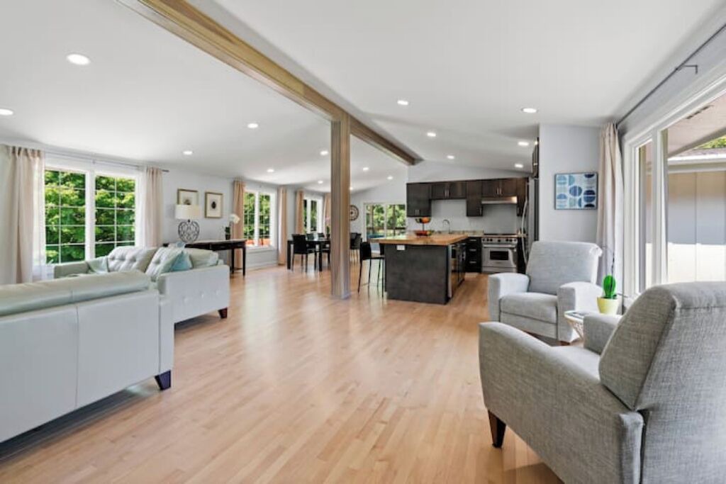 Photo of Livingroom in Lake Geneva
