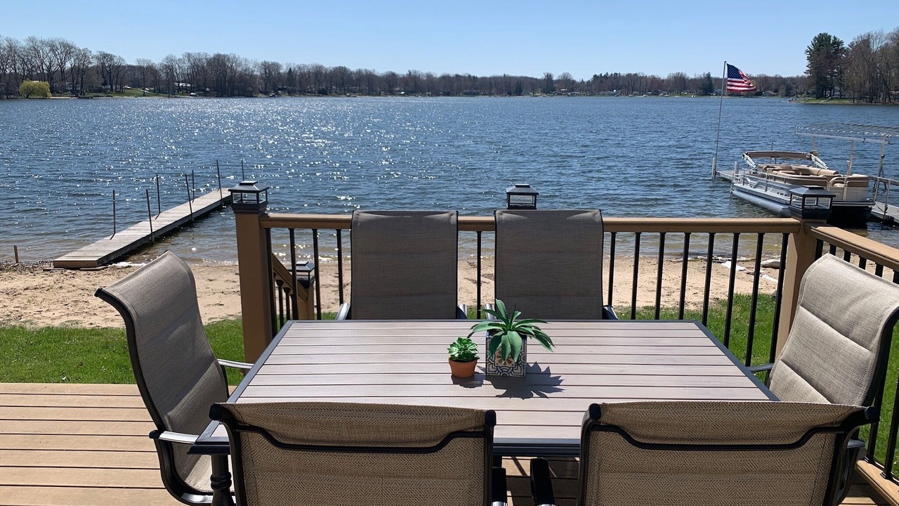 Photo of Outdoor in Coral