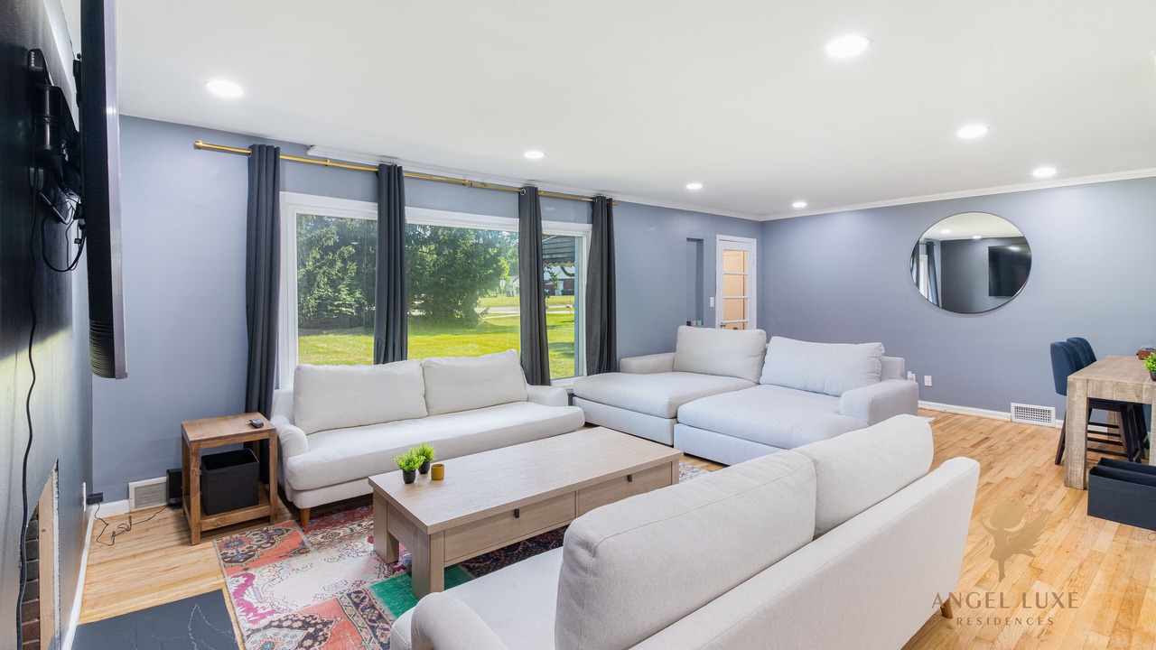 Photo of Livingroom in Rochester Hills