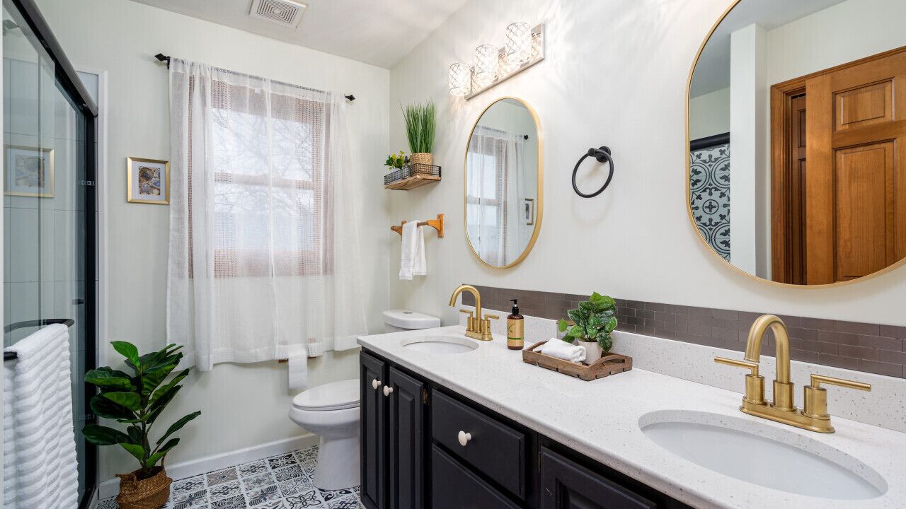 Photo of Bathroom in Kentwood