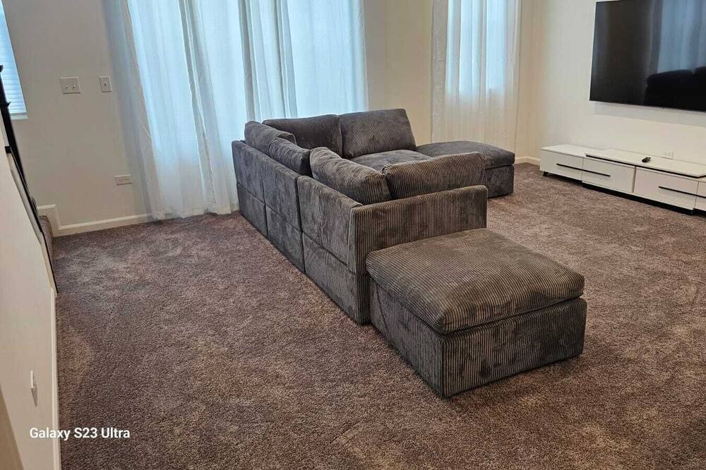 Photo of Livingroom in Des Plaines