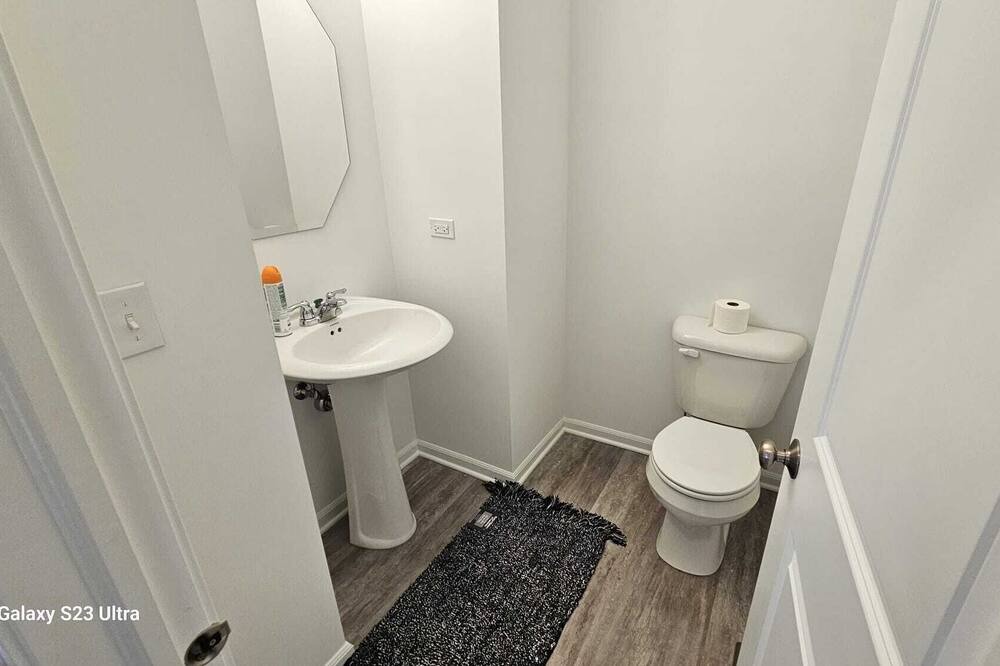Photo of Bathroom in Des Plaines