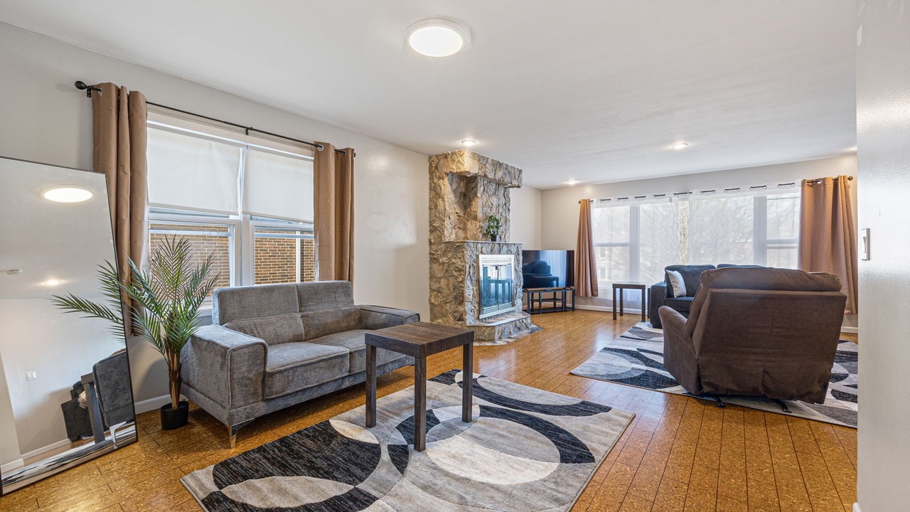 Photo of Livingroom in Skokie
