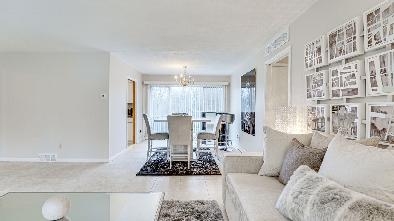 Photo of Livingroom in Drayton Plains
