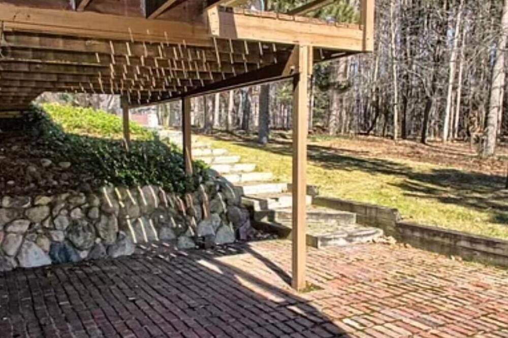 Photo of Patio Balcony in Grand Rapids