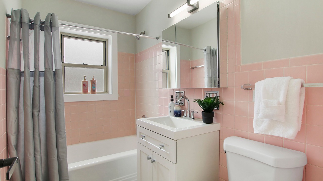 Photo of Bathroom in Skokie