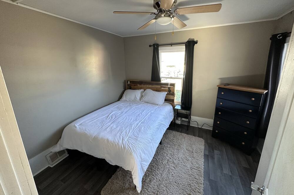 Photo of Bedroom in Marion