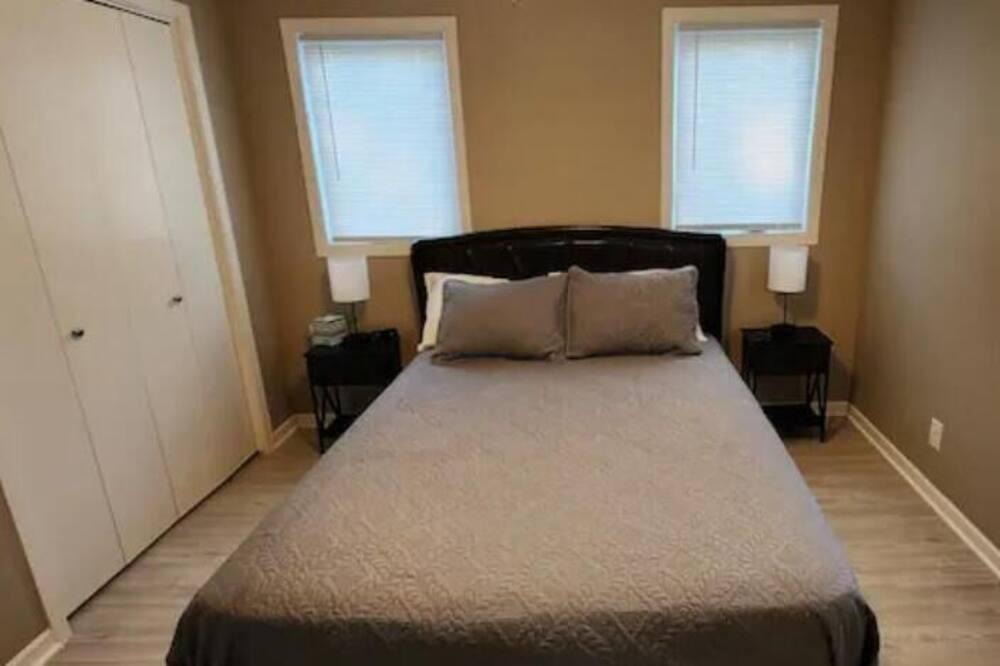 Photo of Bedroom in Council Bluffs