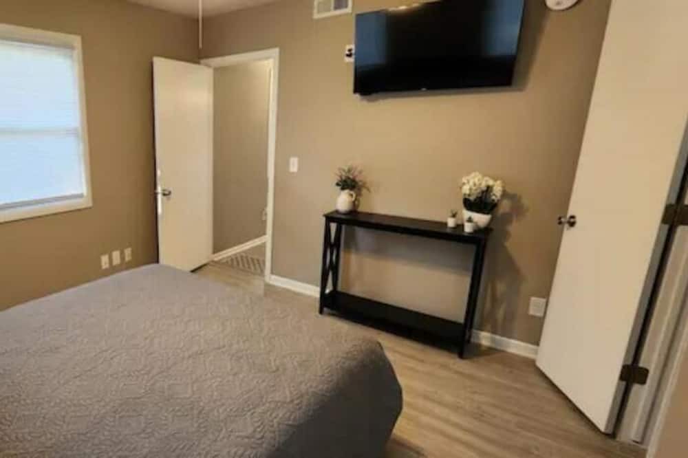 Photo of Bedroom in Council Bluffs