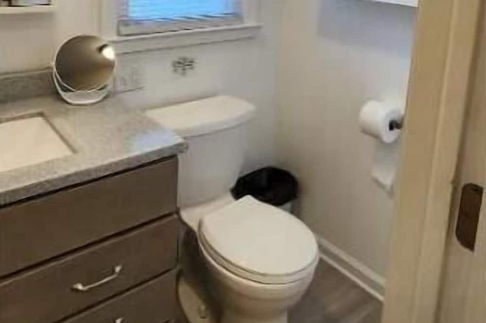 Photo of Bathroom in Council Bluffs