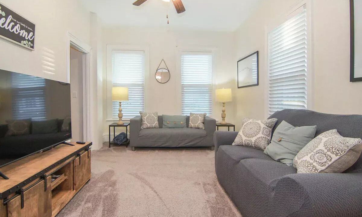 Photo of Livingroom in Ottawa