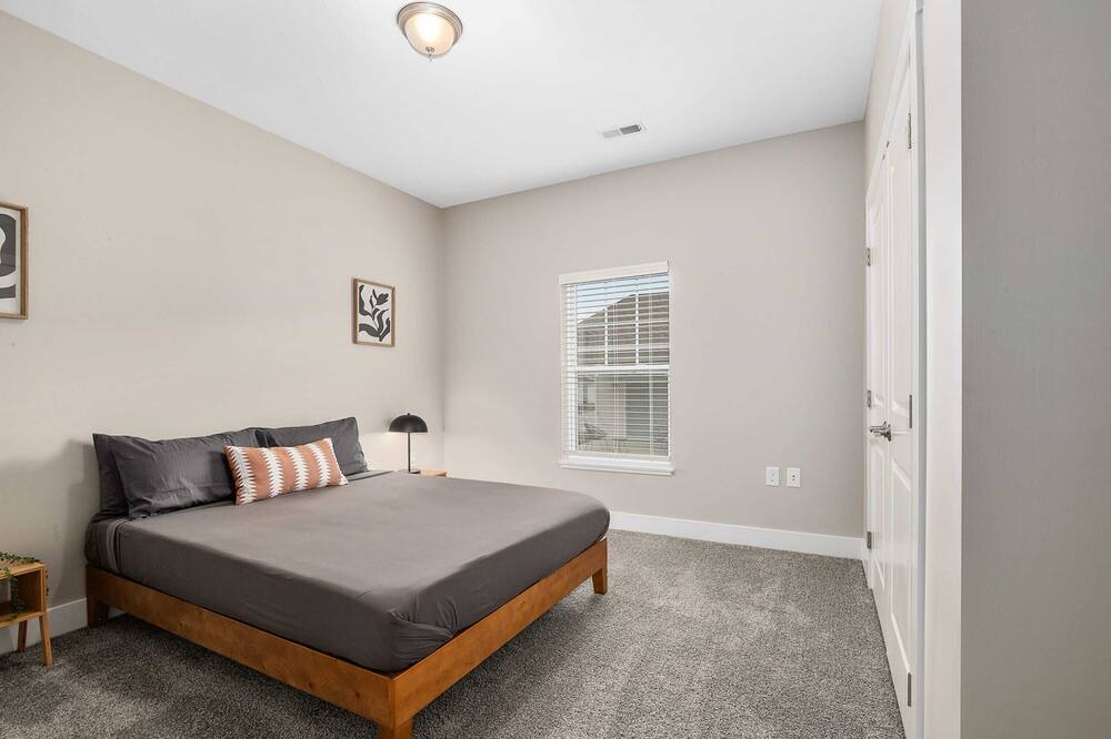 Photo of Bedroom in Grandville