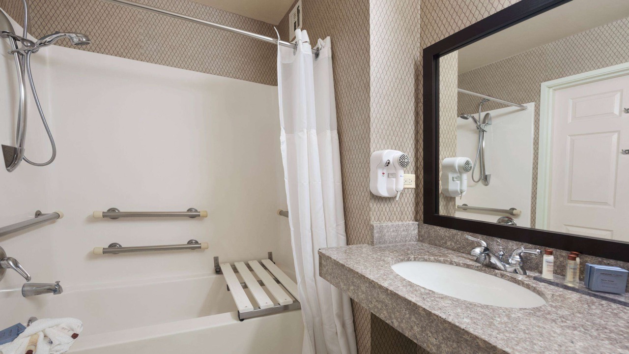 Photo of Bedroom in Schaumburg
