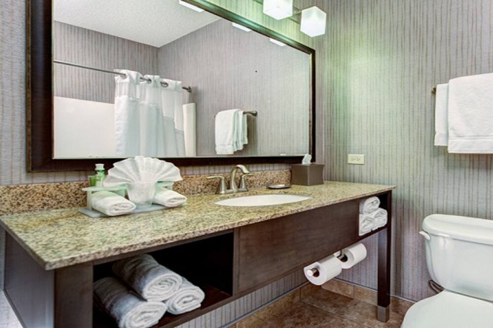 Photo of Bathroom in Riverwoods