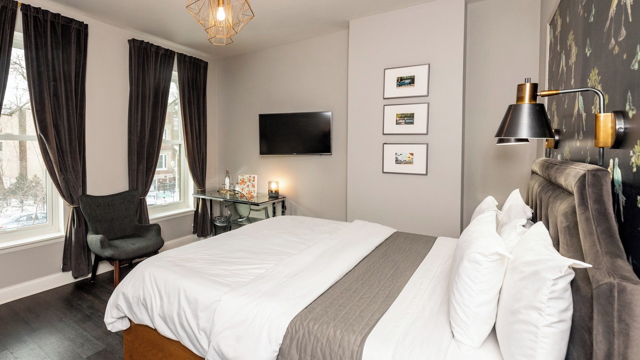 Photo of Bedroom in Wicker Park