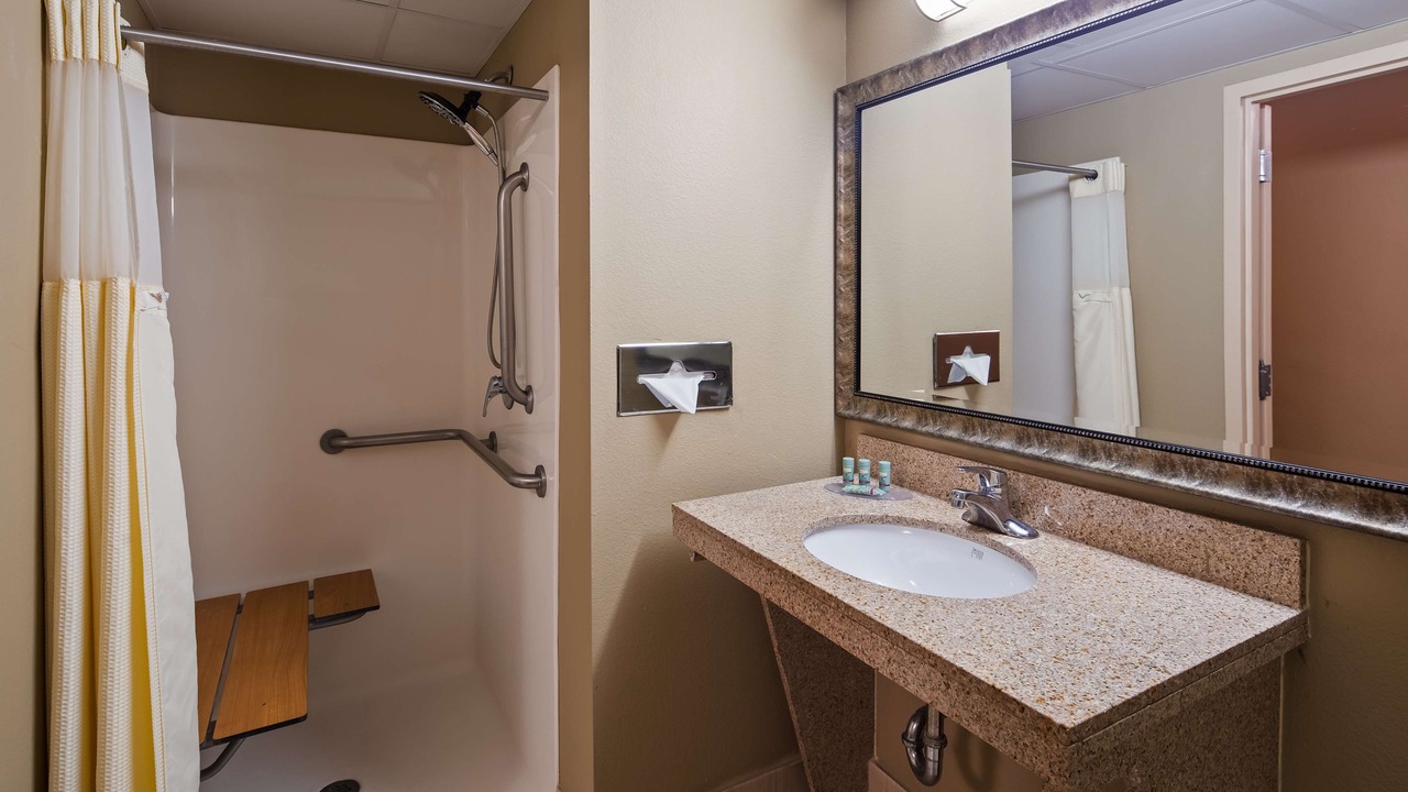 Photo of Bathroom in Council Bluffs