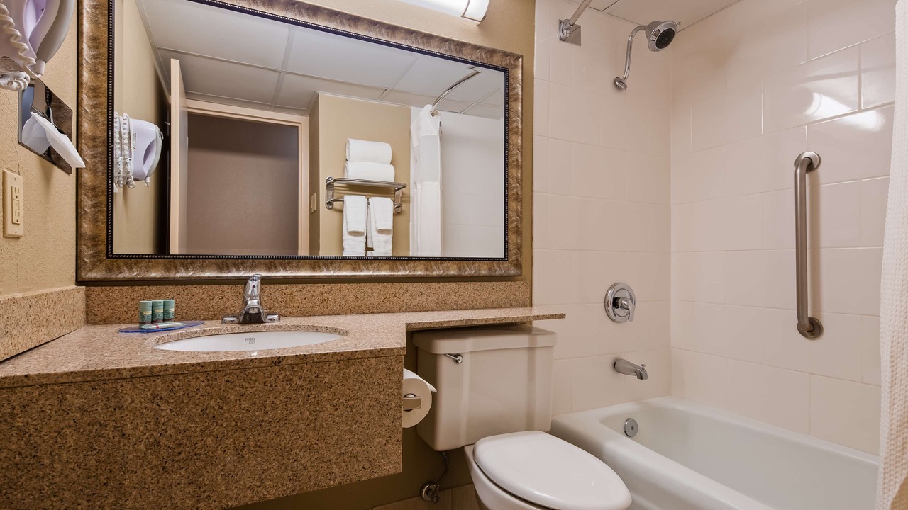 Photo of Bathroom in Council Bluffs
