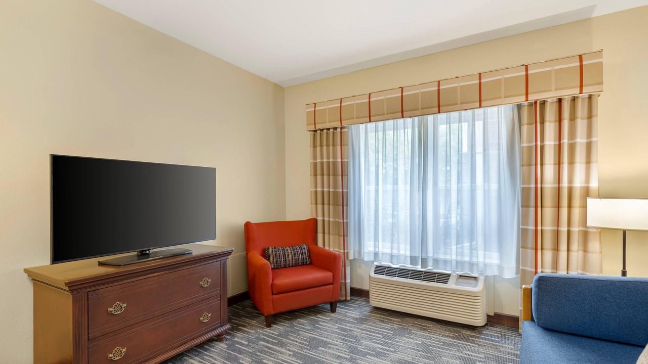 Photo of Bedroom in Clive