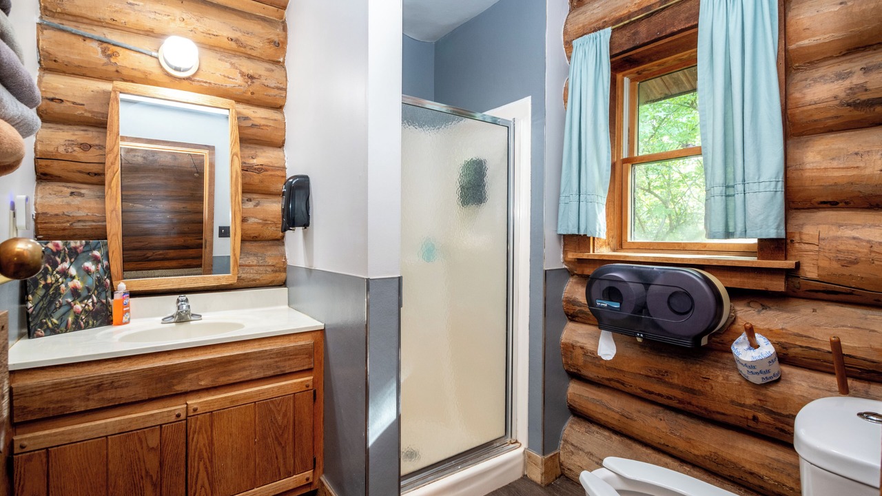 Photo of Bathroom in Orange Prairie