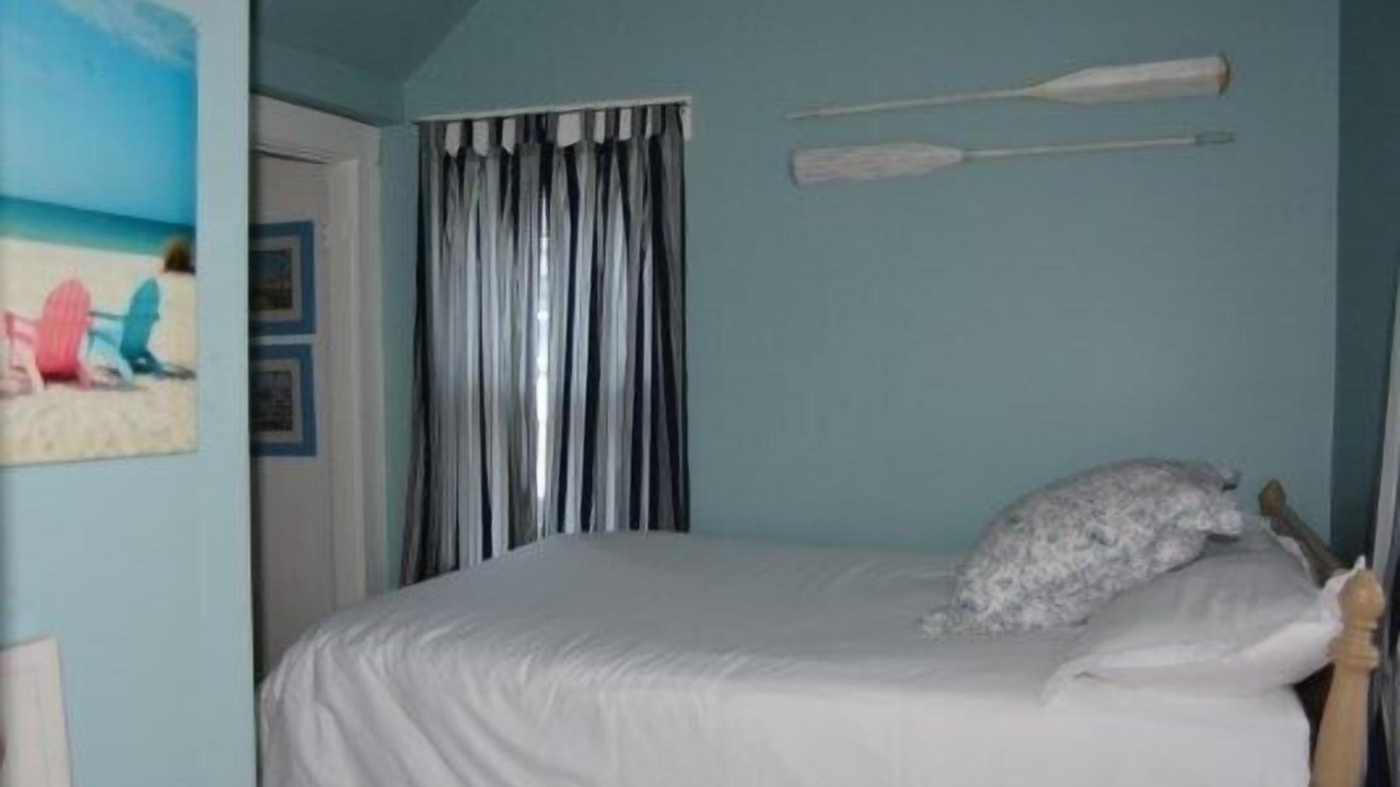 Photo of Bedroom in South Haven