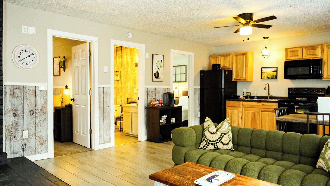 Photo of Livingroom in Bessemer