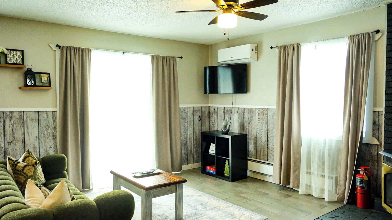 Photo of Livingroom in Bessemer