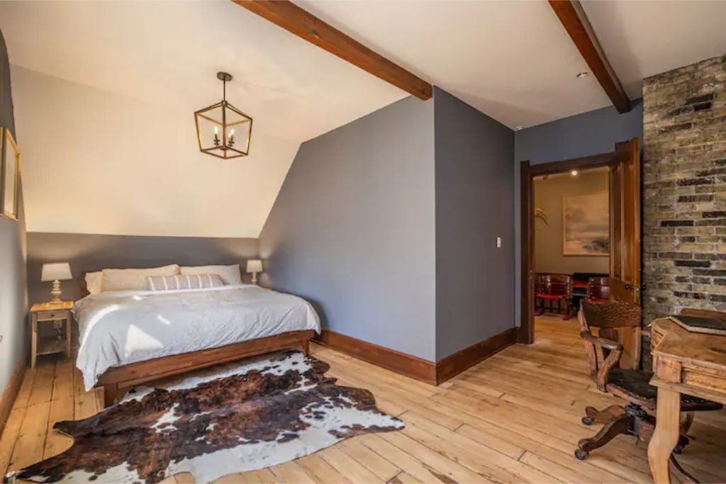 Photo of Bedroom in Lower East Side